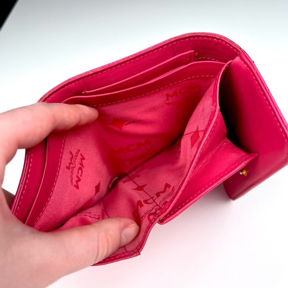 MCM Compact wallet - Picture 9 of 11